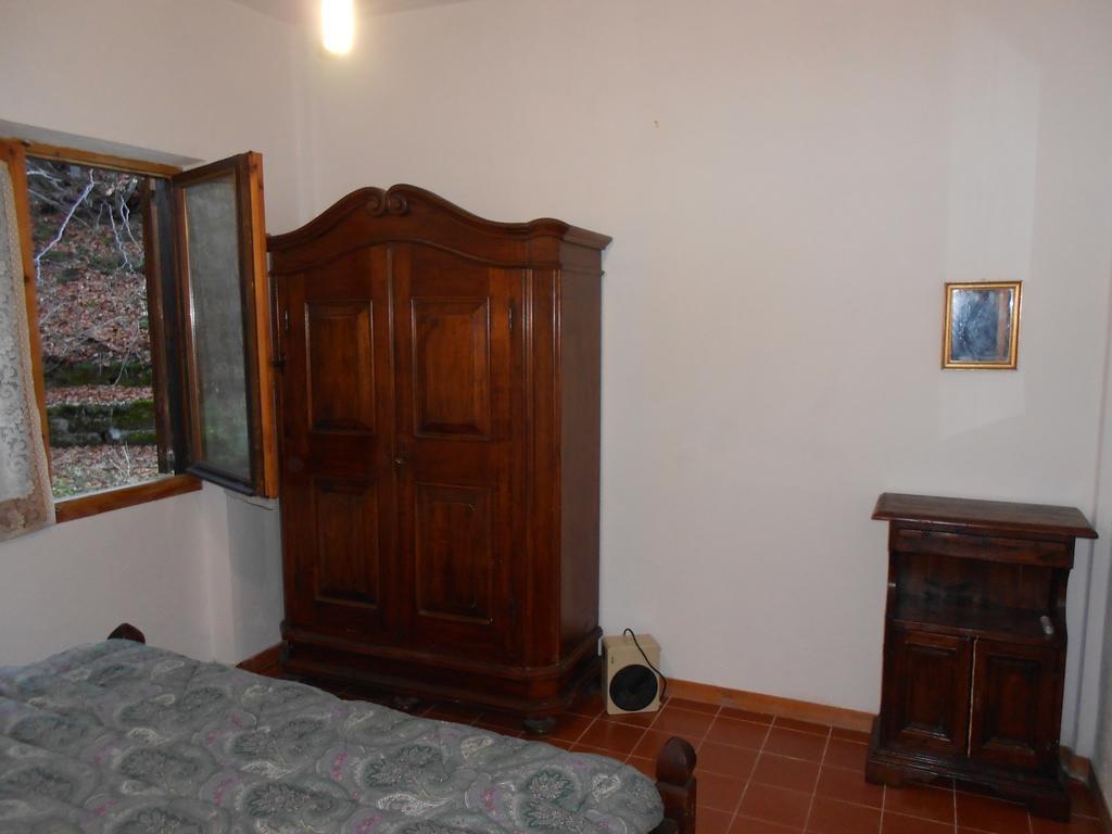 Appartamento Roccione Ovindoli Szoba fotó
