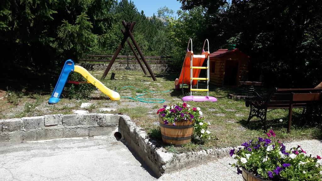 Appartamento Roccione Ovindoli Szoba fotó