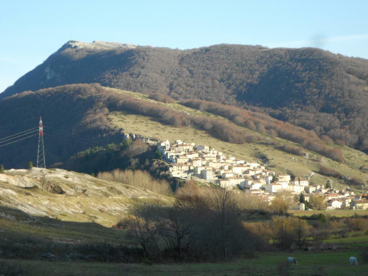 Appartamento Roccione Ovindoli Kültér fotó